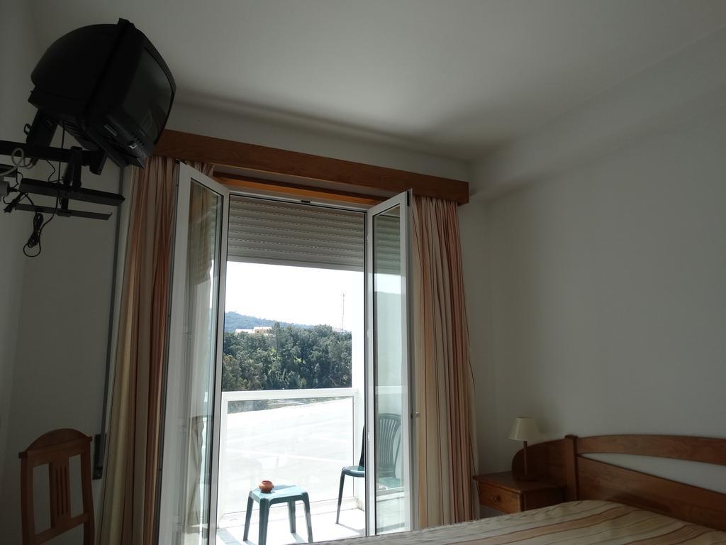Hospedaria Descansa Pernas モンシケ エクステリア 写真